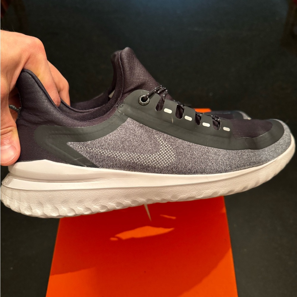 Nike Renew Rival Shield sz 8.5M open to offers!